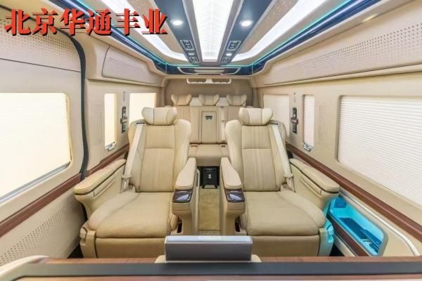 店全国总店 丰田海狮67座豪华商务车尊龙凯时app平台孝感丰田海狮4s
